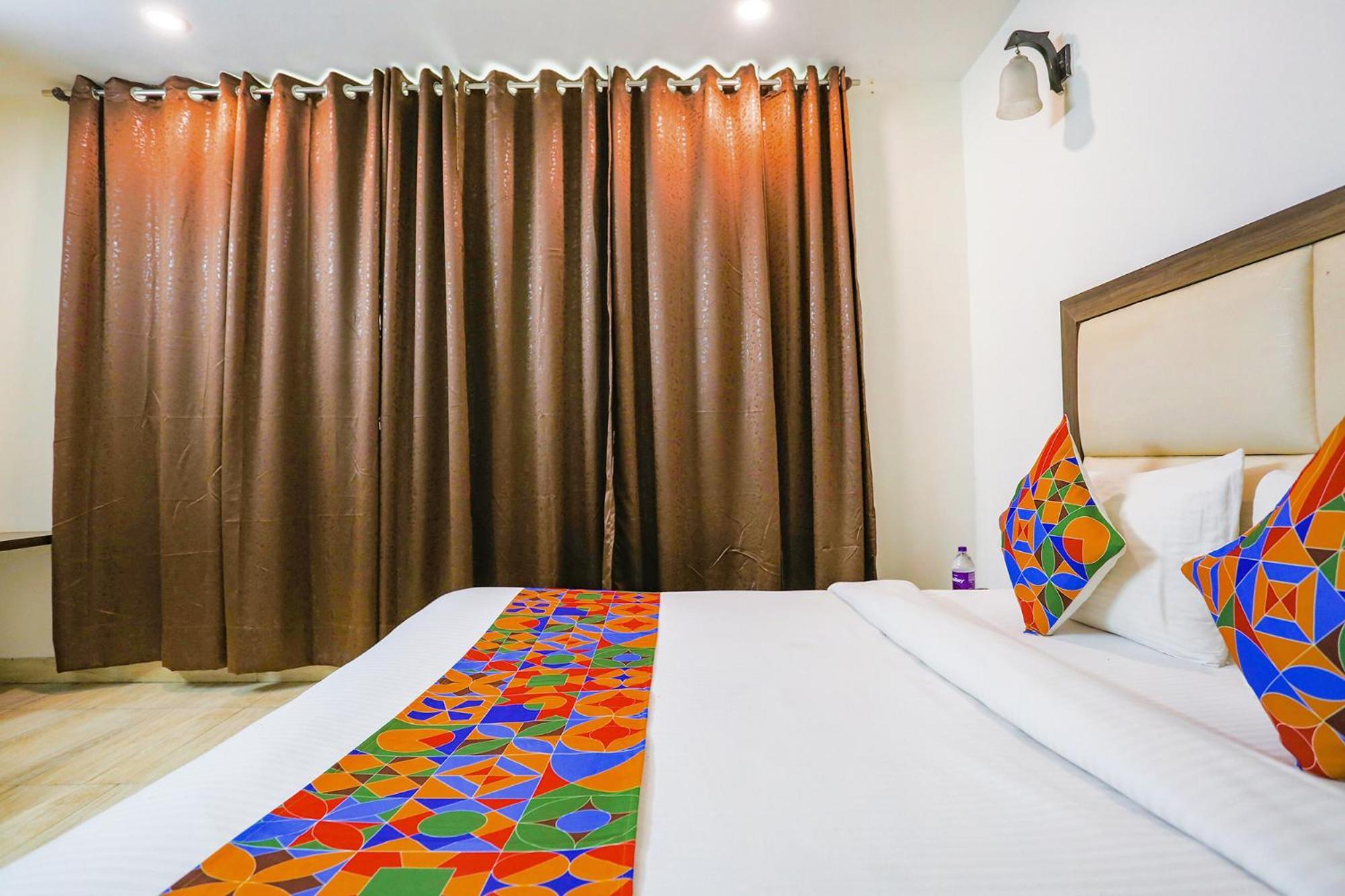 Fabhotel Jpm The Grand Bella - Nr Nehru Place Market Nueva Delhi Exterior foto