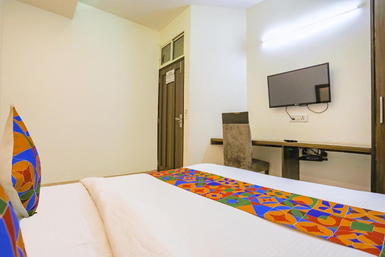 Fabhotel Jpm The Grand Bella - Nr Nehru Place Market Nueva Delhi Exterior foto